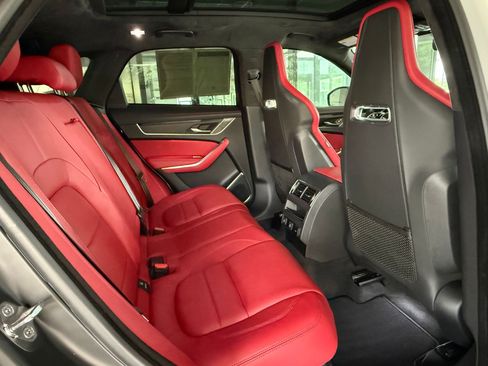 Used 2025 Jaguar F-PACE R-Dynamic S AWD/4WD image 31