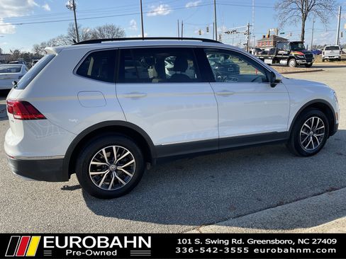 Used 2018 Volkswagen Tiguan SE image 30