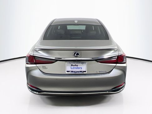 Used 2021 Lexus ES 300h Ultra Luxury w/ Accessory Package 2 image 6