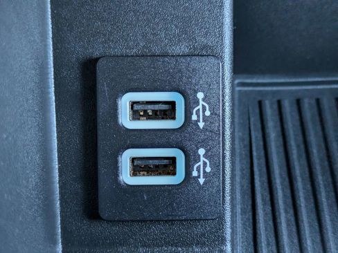 Used 2018 Ford F150 Lariat w/ Equipment Group 502A Luxury image 23