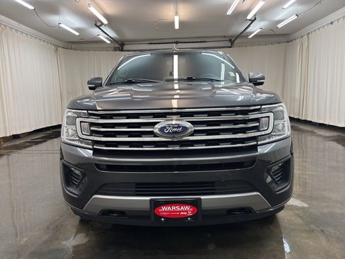 Used 2021 Ford Expedition Max XLT image 3