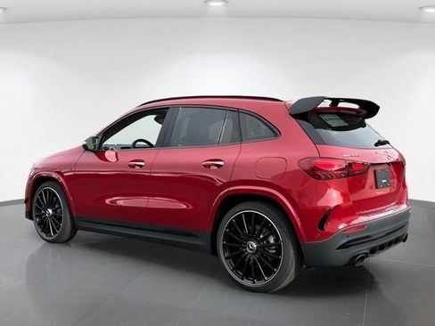 New 2026 Mercedes-Benz GLA 35 AMG 4MATIC image 6
