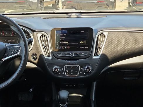 Used 2024 Chevrolet Malibu LT FWD image 14