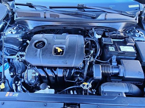 Used 2022 Kia Forte LXS image 11