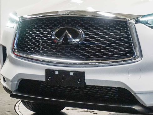 Used 2025 INFINITI QX50 Pure image 8