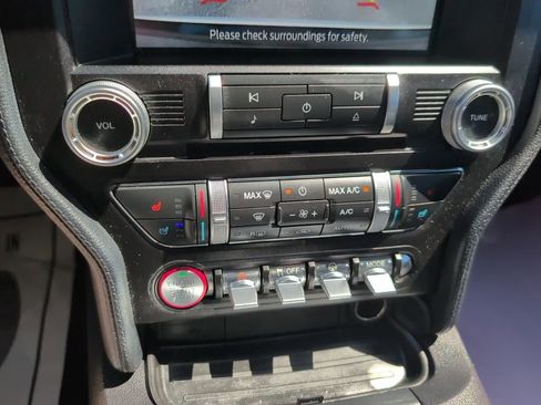 Used 2019 Ford Mustang GT Premium image 18