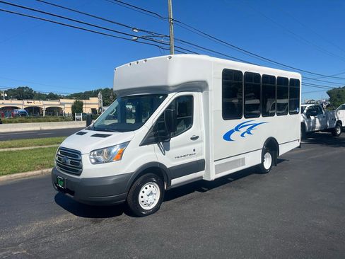 Used 2018 Ford Transit 350 T-350 DRW 156 WB 10360 GVWR w/ Shuttle Bus Prep Package image 3