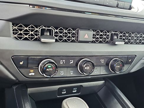 Used 2025 Honda Accord SE image 17