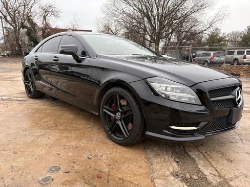 Used 2014 Mercedes-Benz CLS 550 CLS 550 4MATIC Coupe 4D image 3