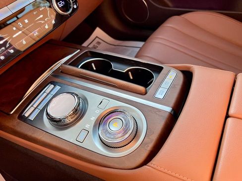 Used 2024 Genesis G80 image 14