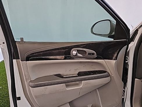 Used 2016 Buick Enclave Leather image 17
