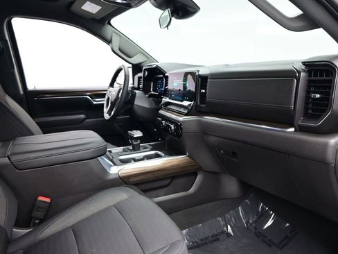 Used 2025 Chevrolet Silverado 1500 LT w/ LPO, Dark Essentials Package image 11