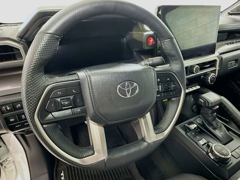 Used 2024 Toyota Tacoma TRD Sport w/ TRD Sport Upgrade Package image 11