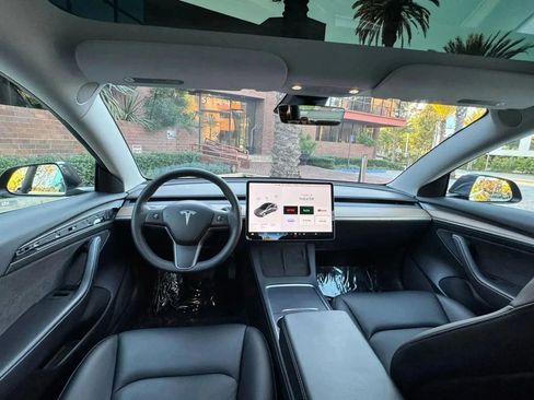 Used 2021 Tesla Model 3 Standard Range Plus RWD image 10