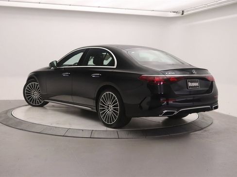 New 2026 Mercedes-Benz E 450 4MATIC Sedan image 2