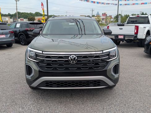 Used 2026 Volkswagen Atlas Peak Edition AWD/4WD image 8