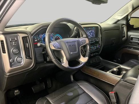 Used 2018 GMC Sierra 1500 Denali w/ Denali Ultimate Package AWD/4WD image 16