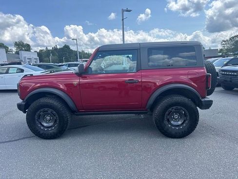 Certified 2025 Ford Bronco Badlands w/ Sasquatch Package AWD/4WD image 3