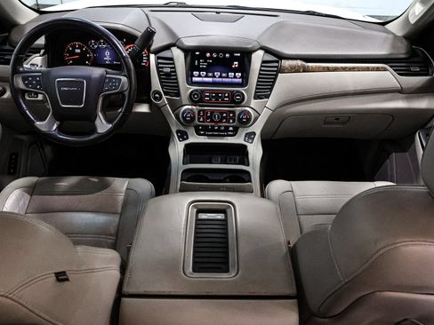 Used 2016 GMC Yukon XL Denali AWD/4WD image 27
