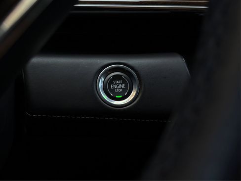 Used 2023 Cadillac Escalade Sport Platinum w/ LPO, ONYX Package AWD/4WD image 27