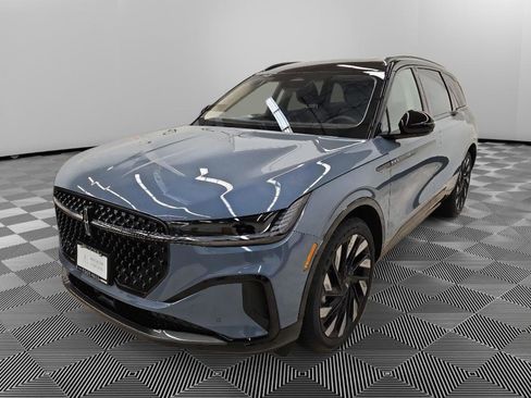 New 2026 Lincoln Nautilus Reserve w/ Jet Appearance Package image 3