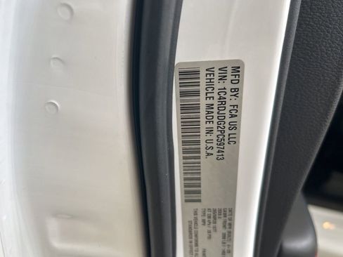 Certified 2023 Dodge Durango GT image 46