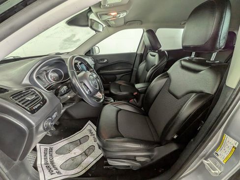 Used 2019 Jeep Compass Altitude image 16