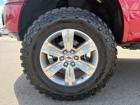 Used 2018 Ford F150 Platinum w/ Equipment Group 701A Luxury AWD/4WD image 25