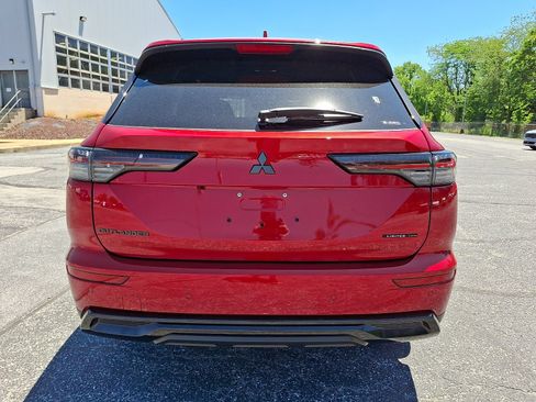 New 2026 Mitsubishi Outlander LE AWD/4WD image 6