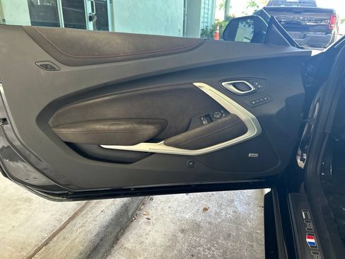 Used 2021 Chevrolet Camaro ZL1 RWD image 37