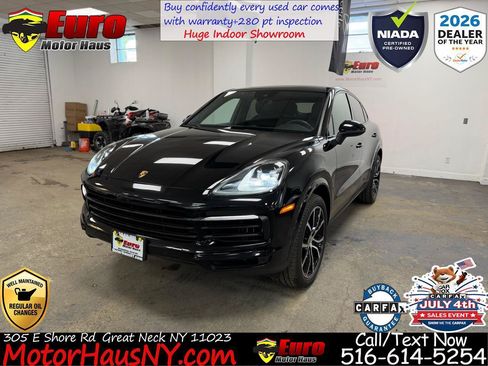 Used 2021 Porsche Cayenne S w/ Premium Package AWD/4WD image 1
