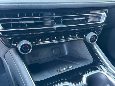 New 2026 Chevrolet Traverse LT w/ Driver Confidence Package image 28