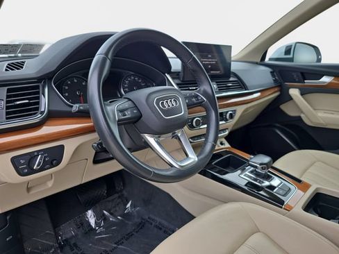 Used 2021 Audi Q5 Premium w/ Convenience Package AWD/4WD image 19