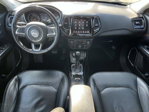 Used 2018 Jeep Compass Limited AWD/4WD image 13