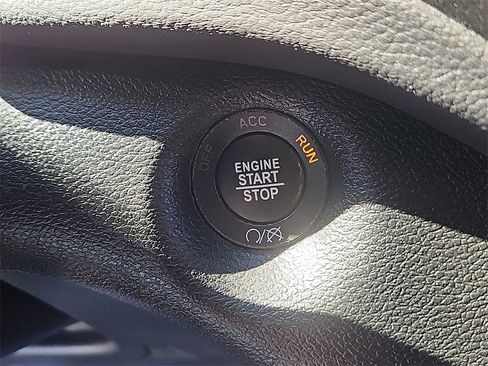 Used 2022 Jeep Cherokee Latitude Lux image 22