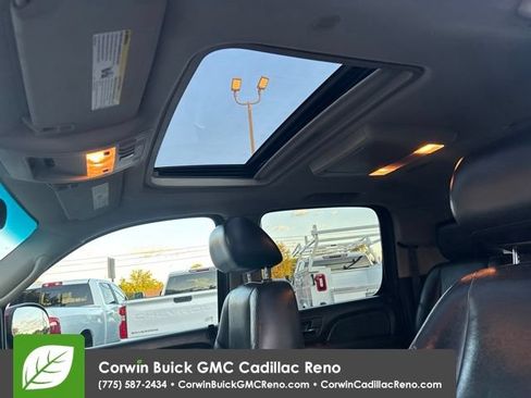 Used 2011 GMC Yukon XL SLT AWD/4WD image 12