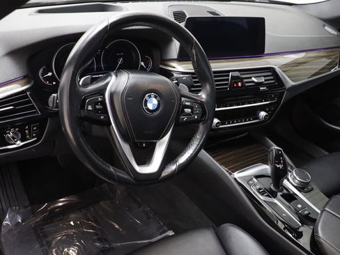 Used 2018 BMW 530i xDrive 530i xDrive image 6