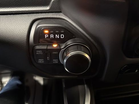 Used 2020 RAM 1500 Big Horn image 12