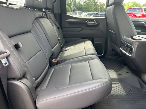Used 2025 Chevrolet Silverado 1500 LTZ AWD/4WD image 16
