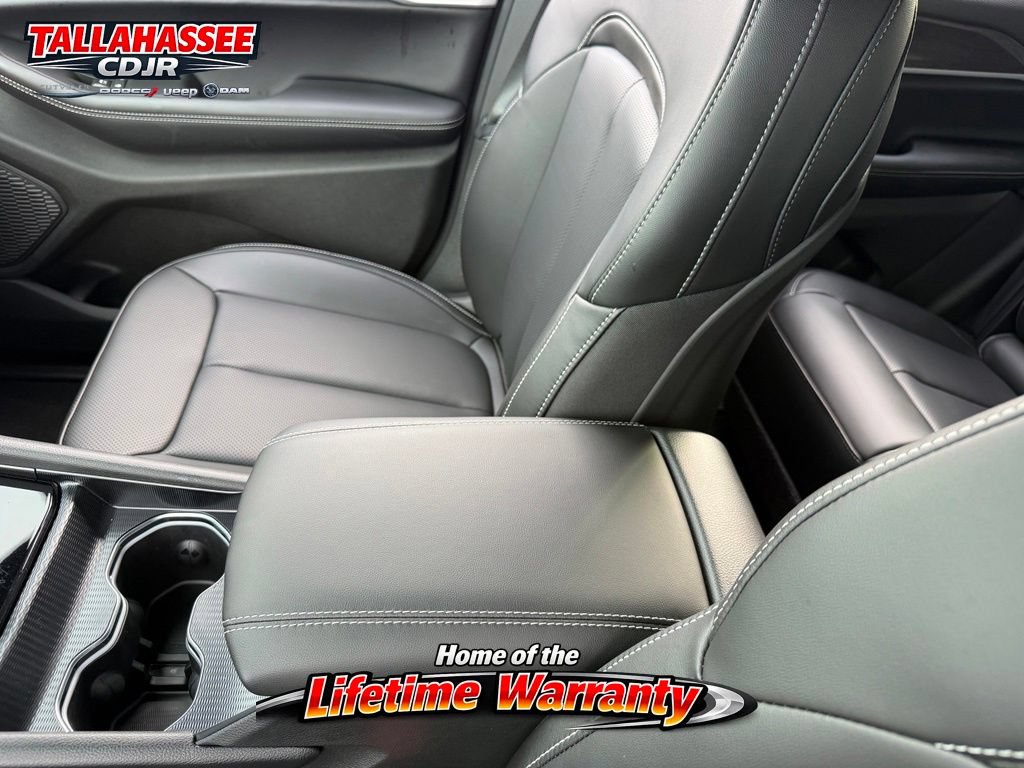 New 2026 Jeep Grand Cherokee Limited RWD image 25