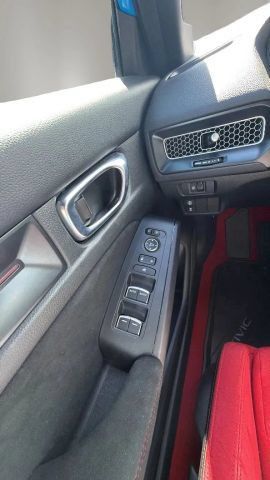 Used 2023 Honda Civic Type R image 12
