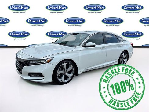 Used 2018 Honda Accord Touring image 3