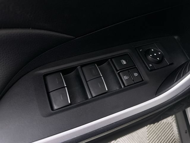 Used 2022 Toyota RAV4 XLE w/ Convenience Package AWD/4WD image 24