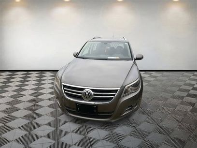 Used 2010 Volkswagen Tiguan SEL