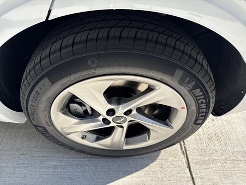 New 2026 Genesis GV70 2.5T Select image 19