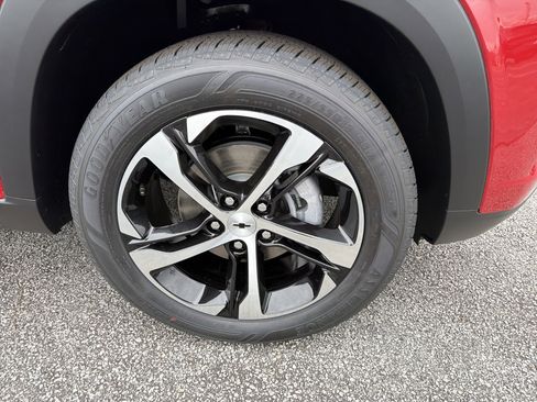 New 2026 Chevrolet Trax RS w/ Driver Confidence Package image 12