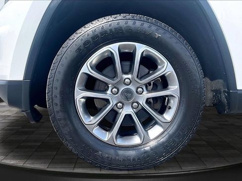 Used 2014 Jeep Grand Cherokee Limited AWD/4WD image 9