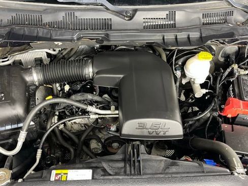 Used 2018 RAM 1500 Express w/ Express Value Package image 9