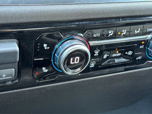 Used 2025 GMC Sierra 1500 SLT image 29