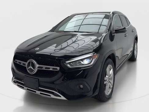 Used 2022 Mercedes-Benz GLA 250 4MATIC w/ Premium Package Lite image 4